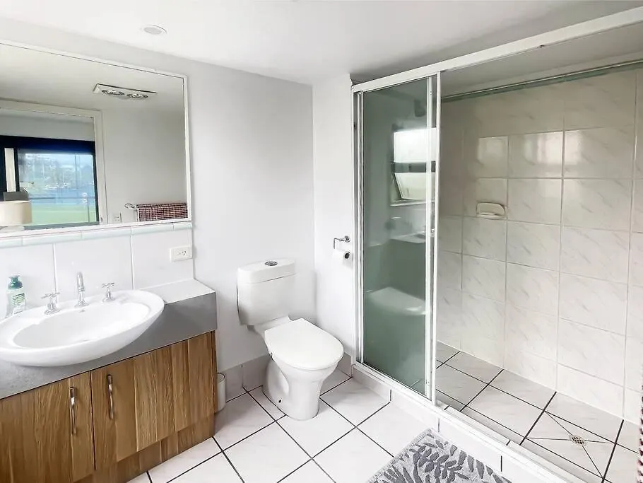 Charming Central Cotton Tree Unit Maroochydore Australien